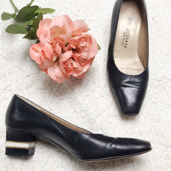 St. John Shoes - Start bid $10 St. John navy stacked heeled pumps